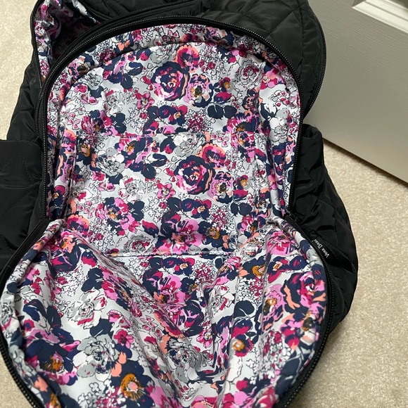 Vera Bradley Medium Black Quilted backpack - Picture 5 of 5